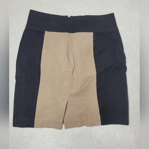 Pencil skirt - Picture 2 of 3